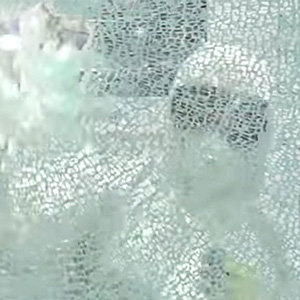 Можно заменить стеклопакет на небьющийся Заменить стеклопакет на противоударный